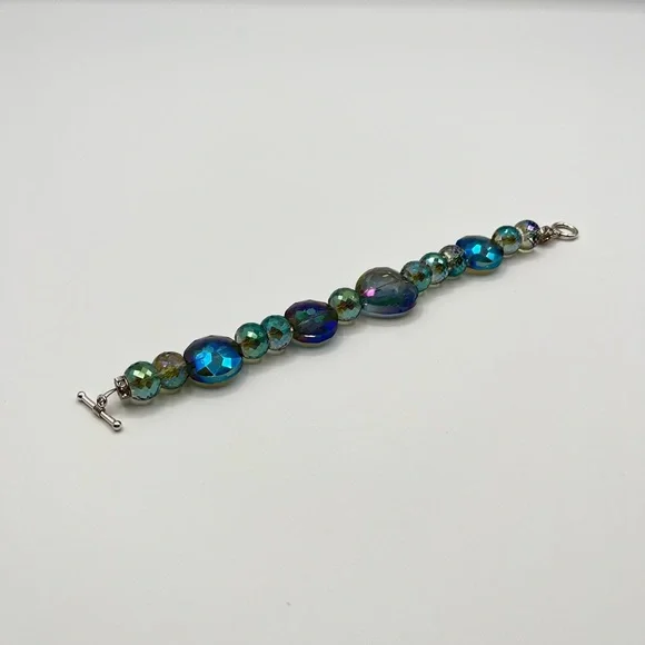 Crystal Heart Bracelet - Picture 4 of 5